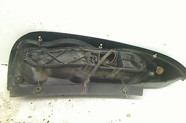 Feu arrière droit Smart FORFOUR (454) 1.5 cdi (454.001) (2004-2006) occasion