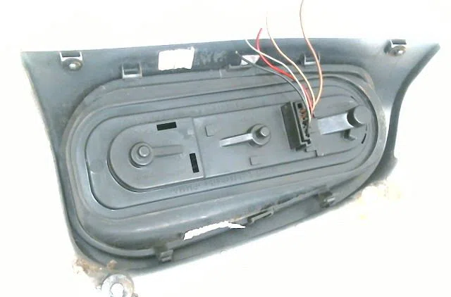 Feu arrière droit Smart FORTWO Coupé (450) 0.7 (450.352, 450.332) (2004-2007) occasion