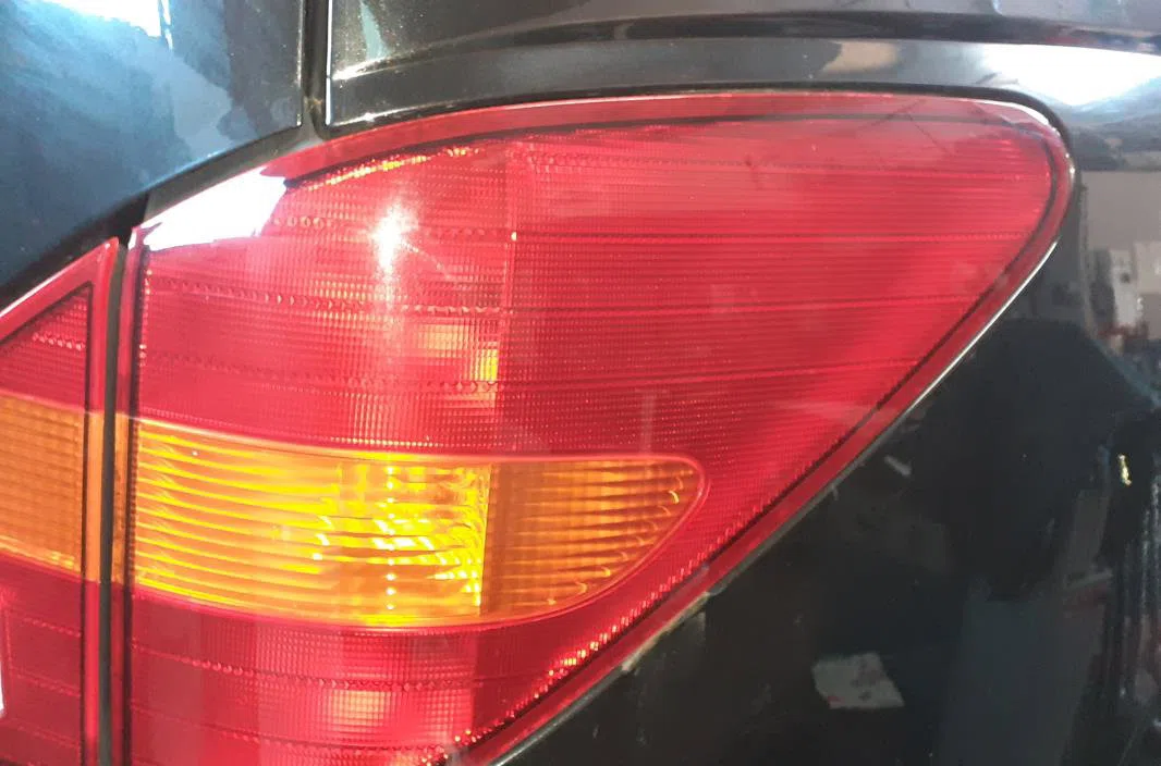 Feu arrière droit Ssangyong RODIUS I 2.7 xdi 4wd (2005) occasion