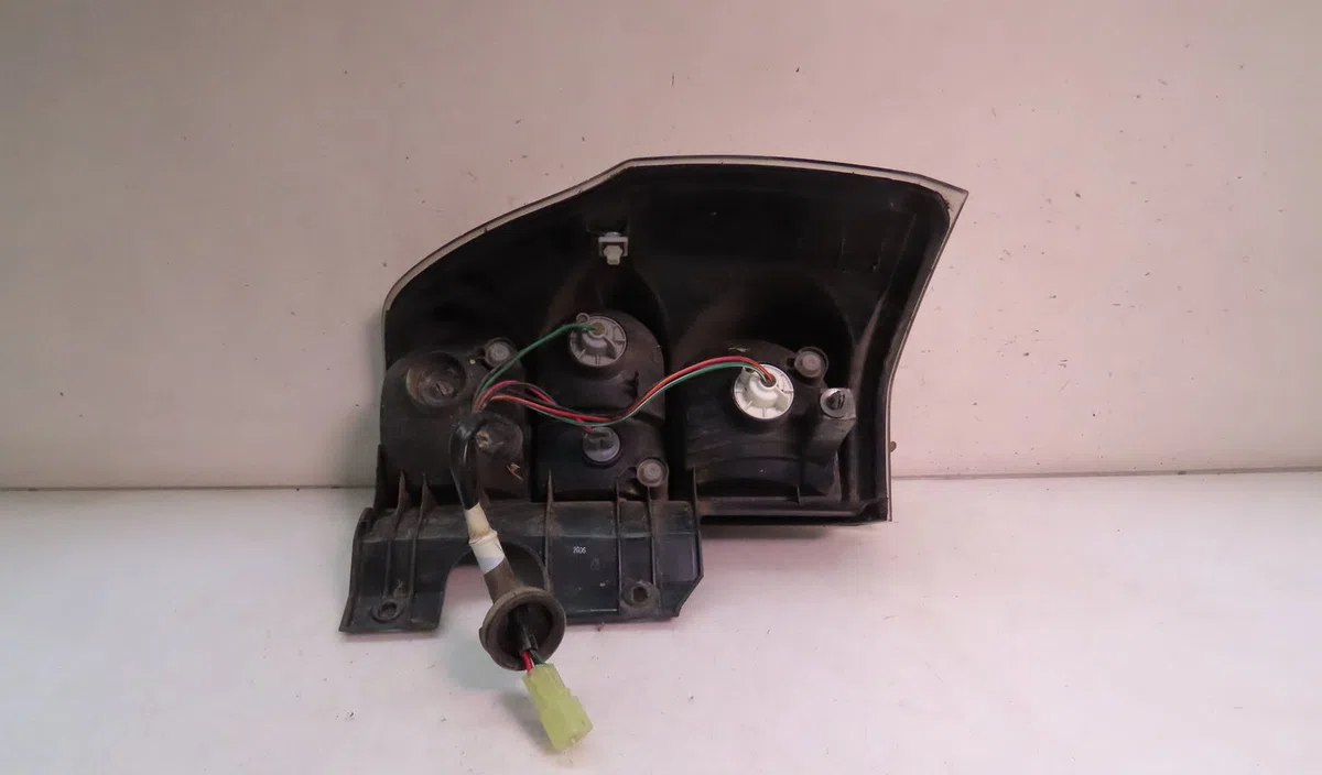 Feu arrière droit Suzuki GRAND VITARA II (JT, TE, TD) 1.9 ddis traction intégrale (jt419, td44, jb419wd,... (2005-2015) 