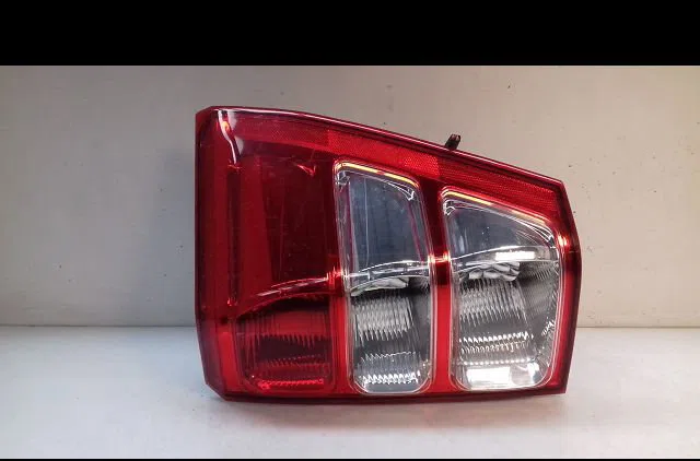 Feu arrière droit Suzuki GRAND VITARA II (JT, TE, TD) 2.0 traction intégrale (td54, jb420) (2005-2015) occasion