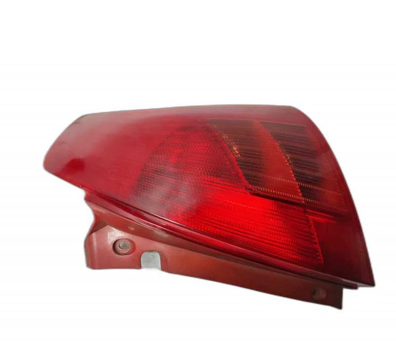 FEU ARRIERE DROIT SUZUKI SWIFT III 3565063J00000