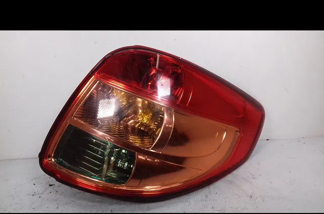 Feu arrière droit Suzuki SX4 (EY, GY) 1.6 ddis (rw 416d) (2007) occasion