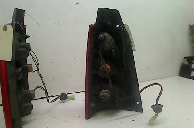 Feu arrière droit Suzuki WAGON R 3-5 portes 1.2 (2004-2005) occasion