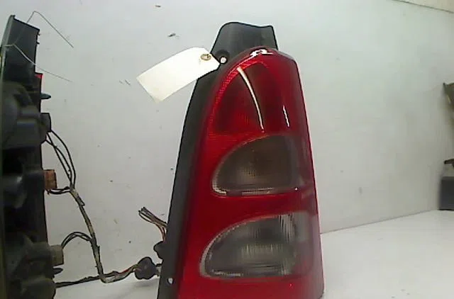Feu arrière droit Suzuki WAGON R 3-5 portes 1.2 (2004-2005) occasion