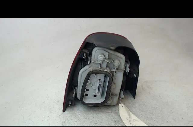 Feu arrière droit Toyota AYGO (_B1_) 1.0 (kgb10_) (2005-2014) 5 portes occasion
