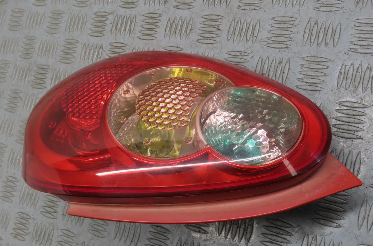 Feu arrière droit Toyota AYGO (_B1_) 1.4 hdi (wnb10_) (2005-2010) occasion