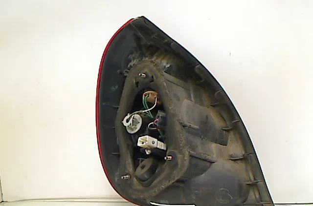 Feu arrière droit Toyota COROLLA Liftback (_E11_) 2.0 d (ce110) (1997-2000) occasion