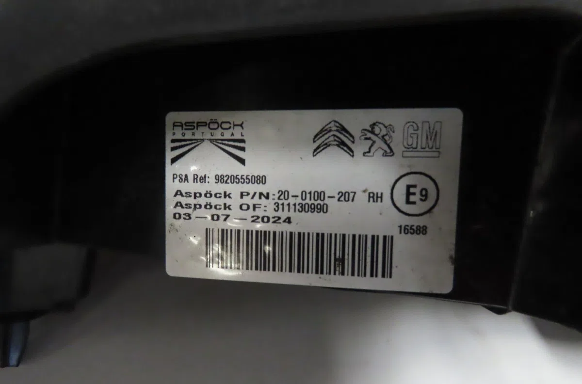 Feu arrière droit Toyota PROACE CITY VERSO Monospace 1.2 vvt-i 110 (bkynn) (2019) occasion