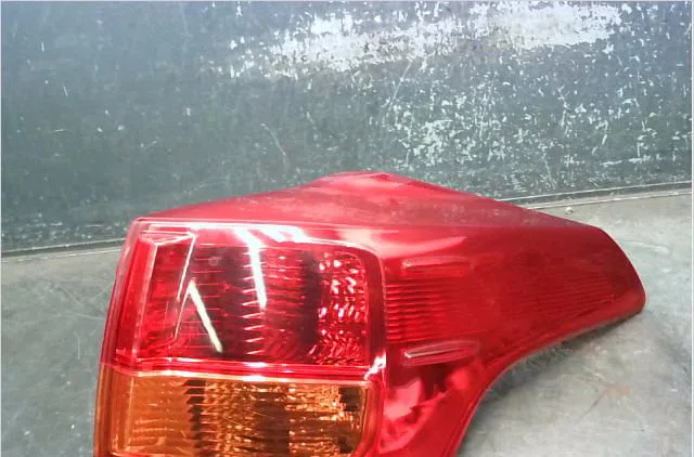 Feu arrière droit TOYOTA RAV4 2015 occasion