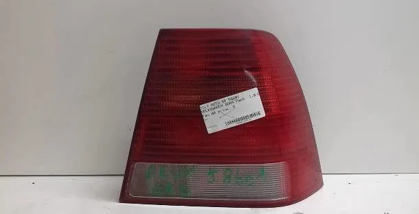 Feu arrière droit Volkswagen BORA I (1J2) 1.9 tdi (1998-2005) occasion