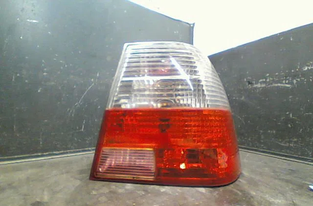 Feu arrière droit Volkswagen BORA I (1J2) 1.9 tdi (1998-2005) occasion