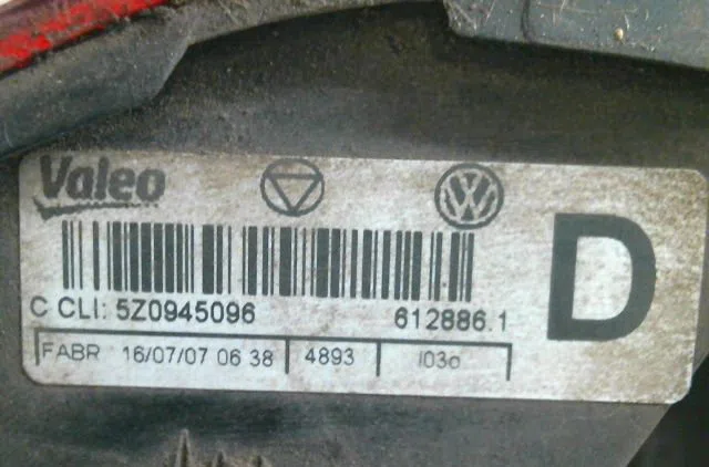 Feu arrière droit Volkswagen FOX 3-5 portes (5Z1, 5Z3, 5Z4) 1.2 (2005-2011) occasion