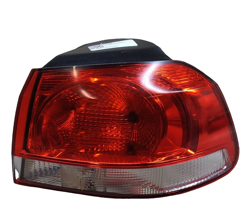 FEU ARRIERE DROIT VOLKSWAGEN GOLF 5K0945258