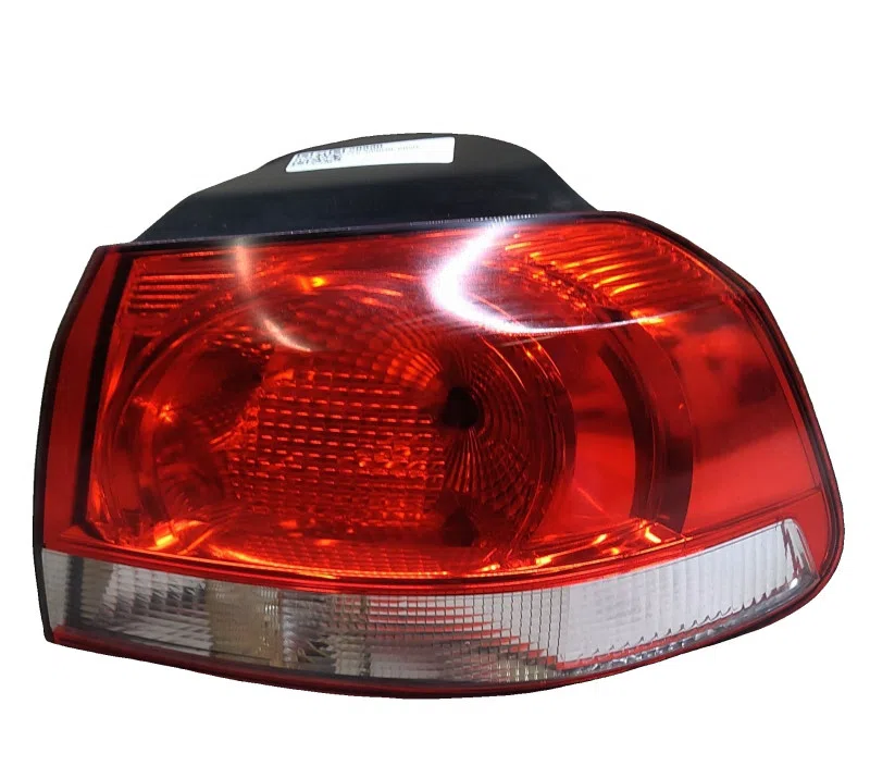 FEU ARRIERE DROIT VOLKSWAGEN GOLF 5K0945258