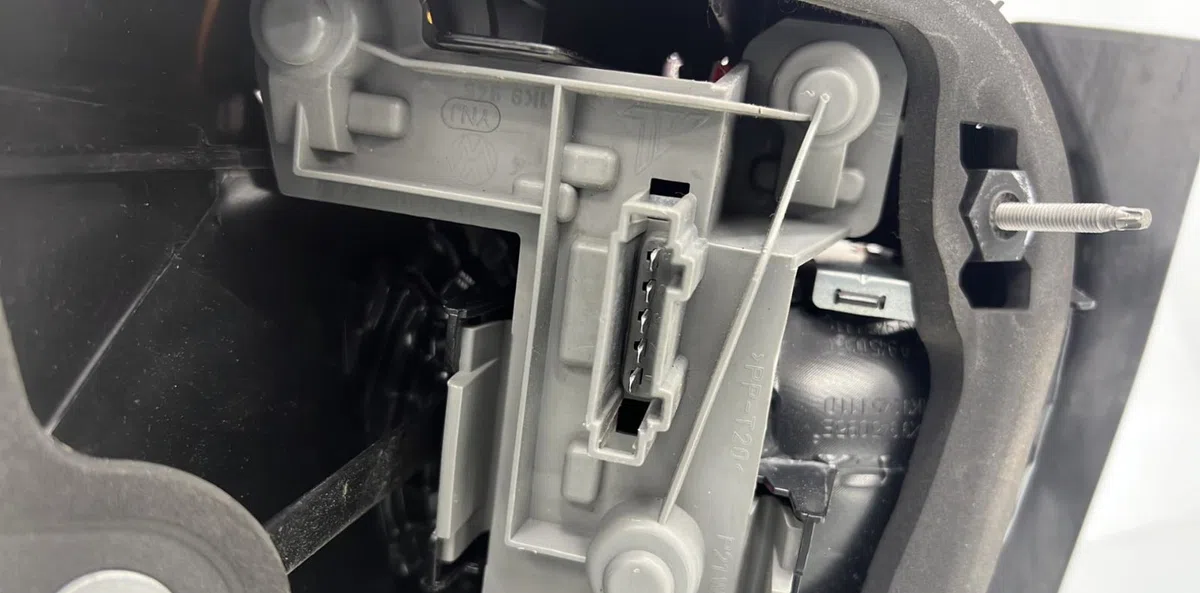 Feu arrière droit VOLKSWAGEN GOLF 6 BREAK occasion