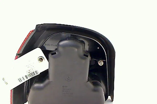 Feu arrière droit VOLKSWAGEN GOLF III 1994 occasion