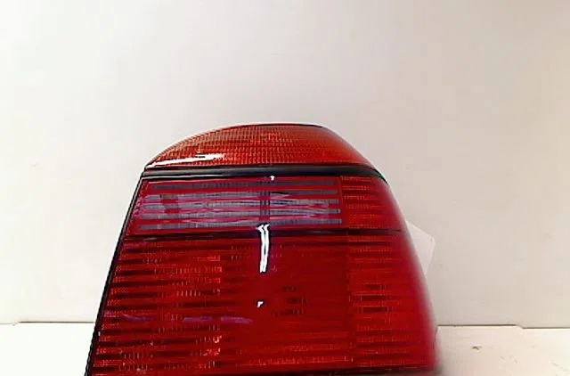 Feu arrière droit VOLKSWAGEN GOLF III 1994 occasion