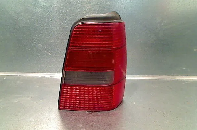 Feu arrière droit Volkswagen GOLF III Variant (1H5) 1.9 d (1993-1999) occasion