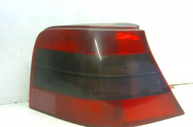 Feu arrière droit Volkswagen GOLF IV (1J1) 1.9 sdi (1997-2005) occasion