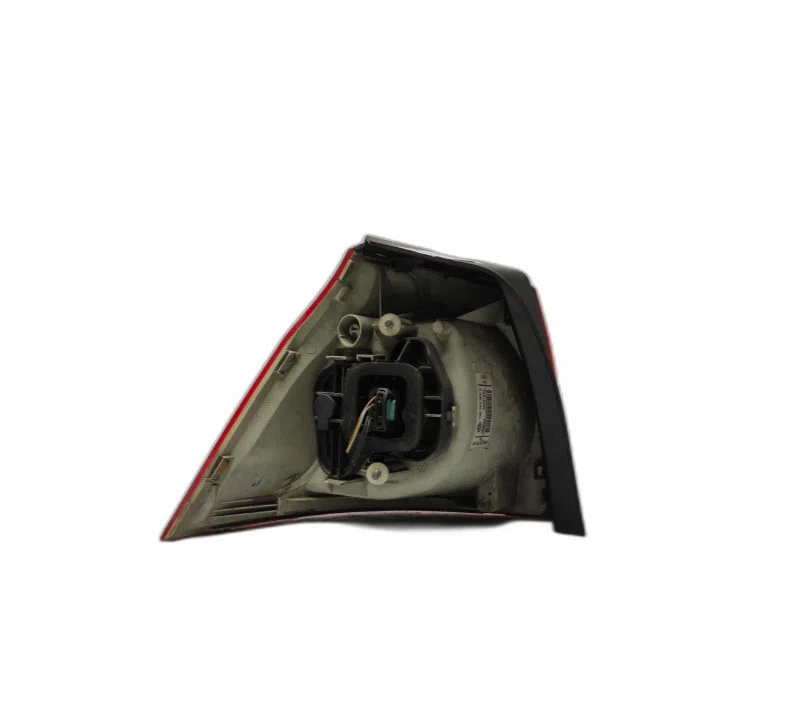 FEU ARRIERE DROIT VOLKSWAGEN GOLF V (1K) 1K6945096T