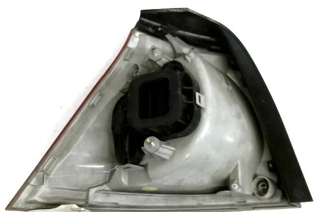 Feu arrière droit Volkswagen GOLF V (1K1) 1.4 tsi (2005-2008) occasion