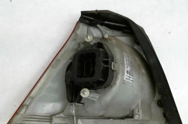 Feu arrière droit Volkswagen GOLF V (1K1) 1.9 tdi (2003-2008) occasion