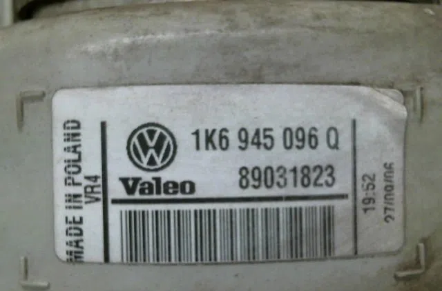 Feu arrière droit Volkswagen GOLF V (1K1) 1.9 tdi (2003-2008) occasion