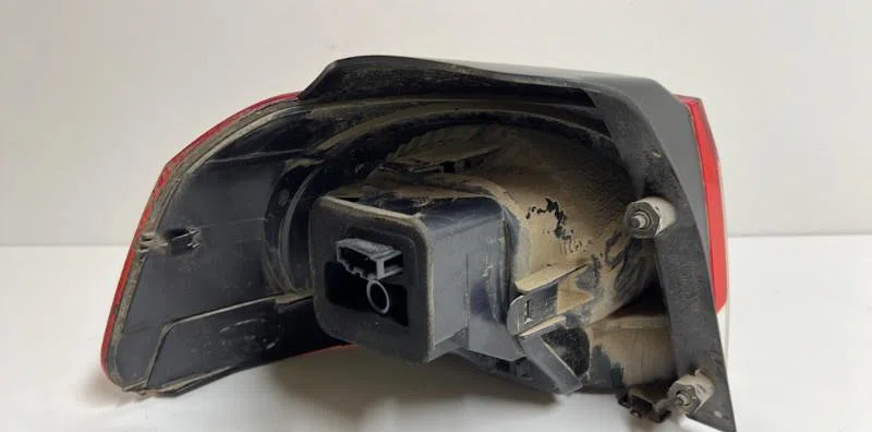 Feu arrière droit Volkswagen GOLF VI (5K1) 1.4 (2008-2012) 5 portes occasion