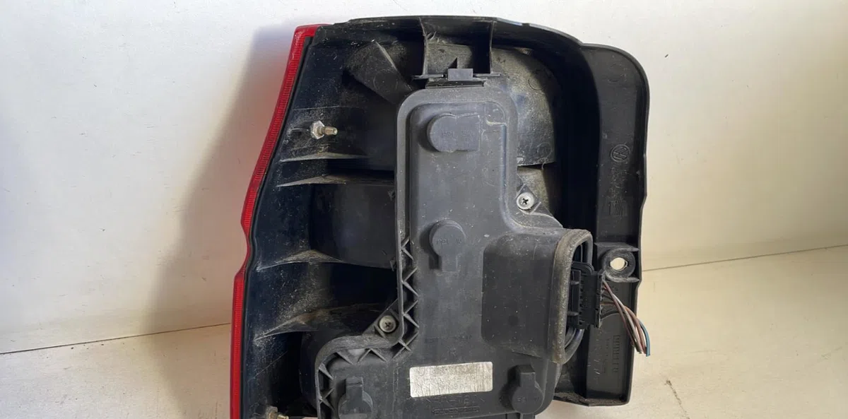 Feu arrière droit Volkswagen LUPO I (6X1, 6E1) 1.4 (2000-2005) occasion