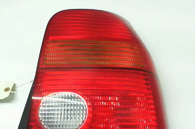 Feu arrière droit VOLKSWAGEN LUPO occasion