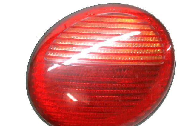 Feu arrière droit Volkswagen NEW BEETLE (9C1, 1C1) 1.6 (1999-2000) 2 portes occasion