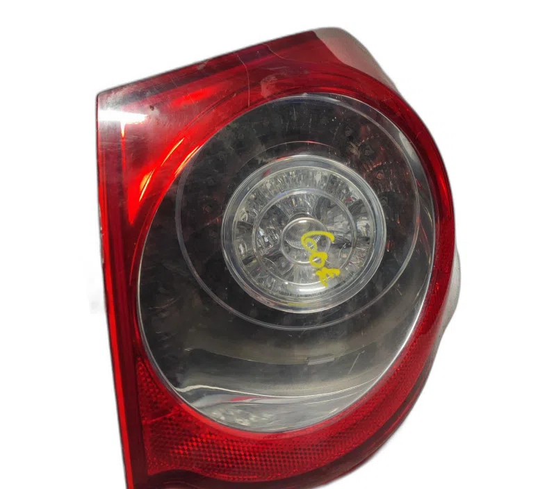 FEU ARRIERE DROIT VOLKSWAGEN PASSAT 3C9945096N
