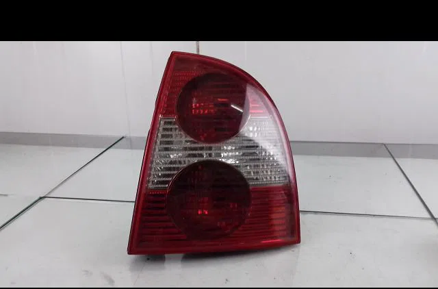 Feu arrière droit Volkswagen PASSAT B5.5 (3B3) 1.9 tdi (2000-2005) occasion