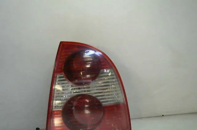 Feu arrière droit Volkswagen PASSAT B5.5 (3B3) 2.5 tdi 4motion (2000-2005) occasion