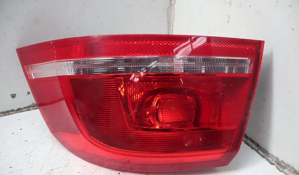 Feu arrière droit Volkswagen PASSAT B7 Variant (365) 2.0 tdi (2010-2014) occasion