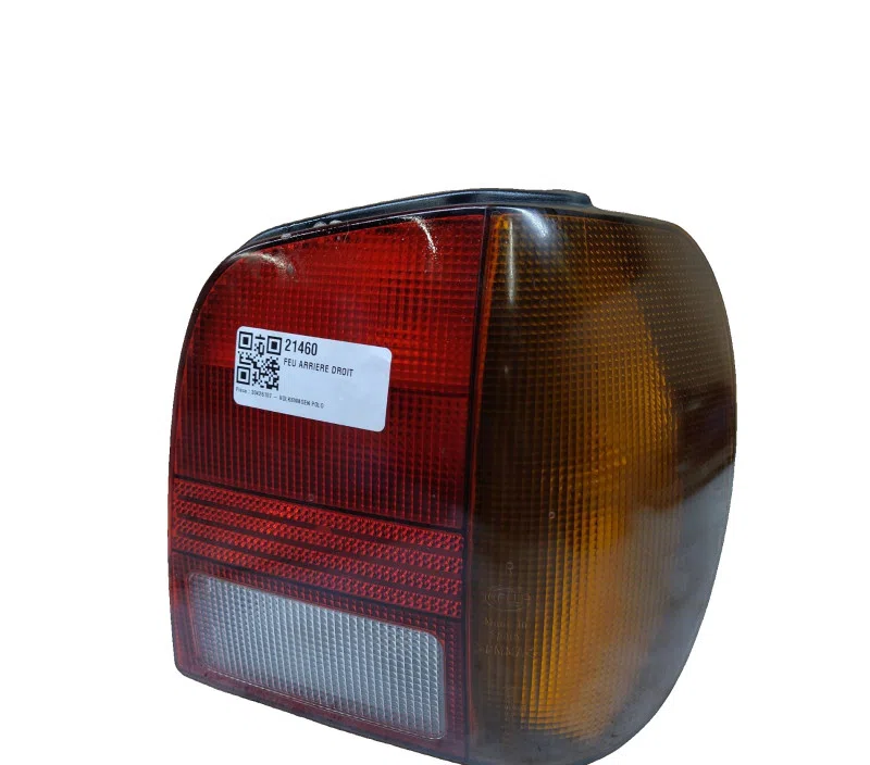 FEU ARRIERE DROIT VOLKSWAGEN POLO 6N0945096