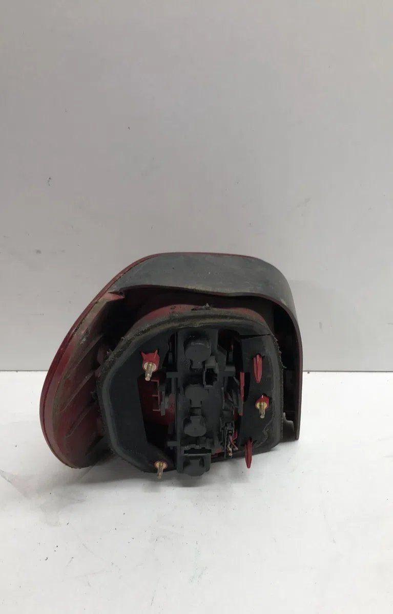 Feu arrière droit Volkswagen POLO (6N2) 1.4 (1999-2001) 5 portes occasion