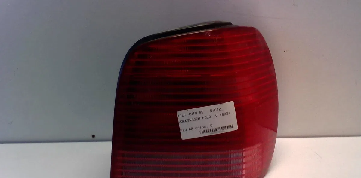 Feu arrière droit Volkswagen POLO (6N2) 1.9 sdi (1999-2001) 5 portes occasion