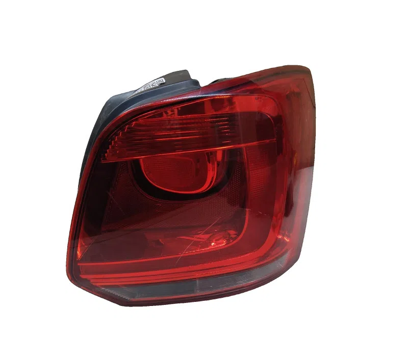 FEU ARRIERE DROIT VOLKSWAGEN POLO 6R0945112