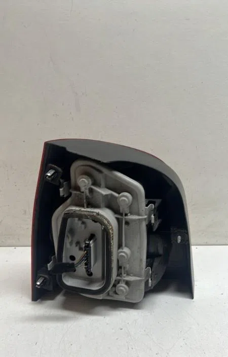 Feu arrière droit Volkswagen POLO (9N_, 9A_) 1.9 sdi (2001-2009) occasion