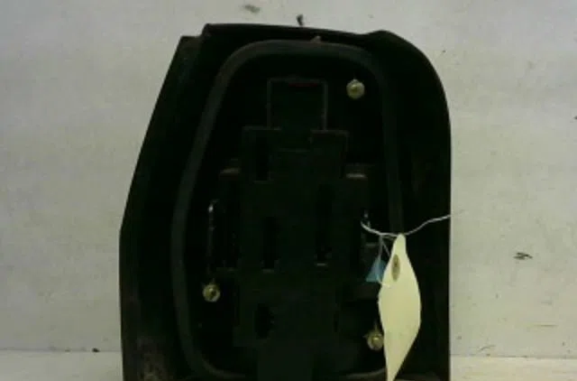 Feu arrière droit Volkswagen POLO II (86C, 80) 1.0 (1981-1986) occasion