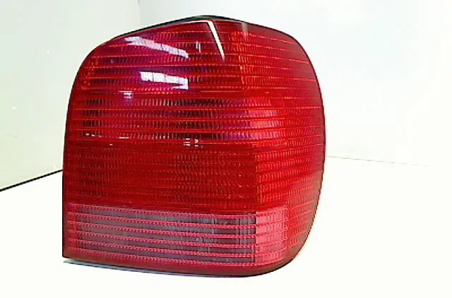 Feu arrière droit VOLKSWAGEN POLO III  1.4 occasion