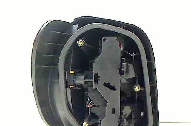 Feu arrière droit VOLKSWAGEN POLO III 1996 occasion
