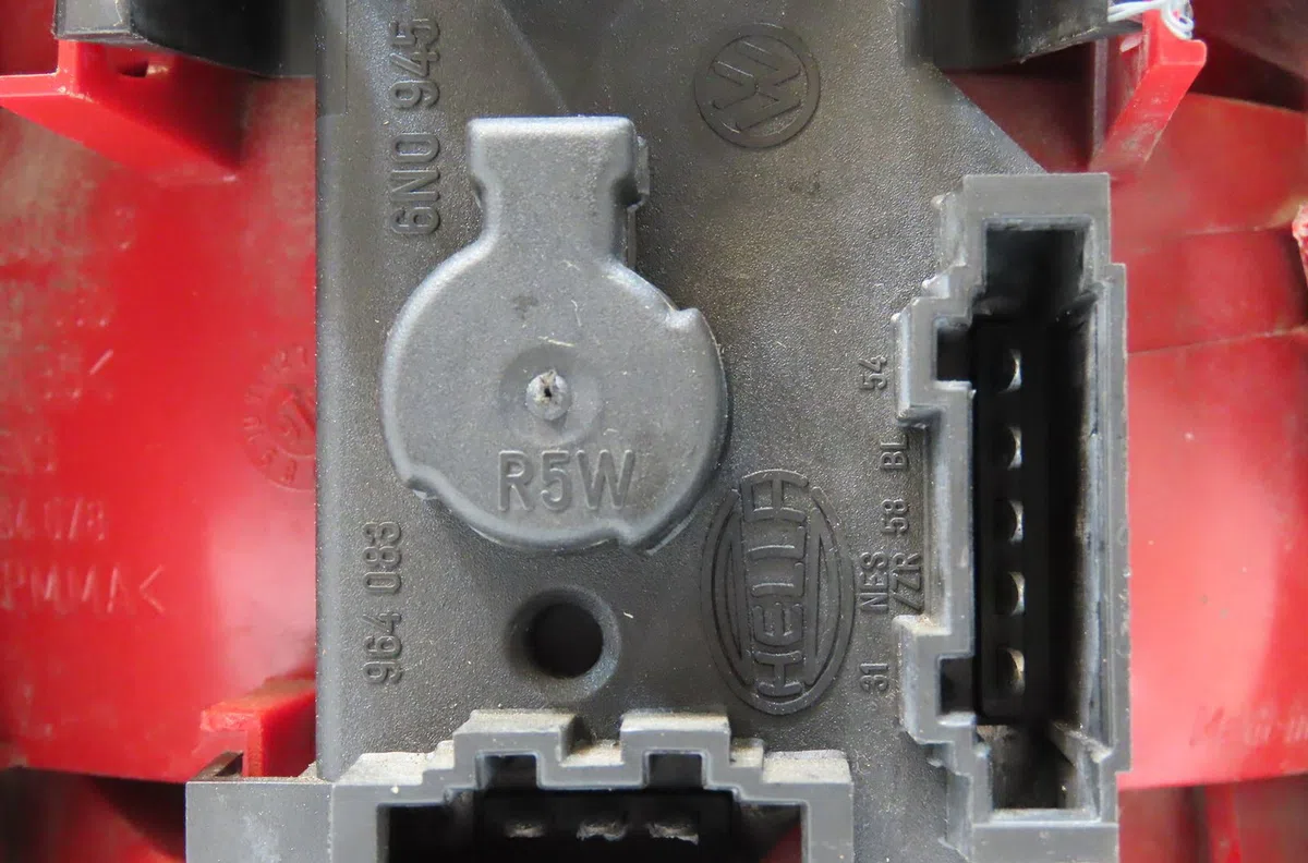 Feu arrière droit Volkswagen POLO III (6N1) 60 1.4 (1995-1999) occasion
