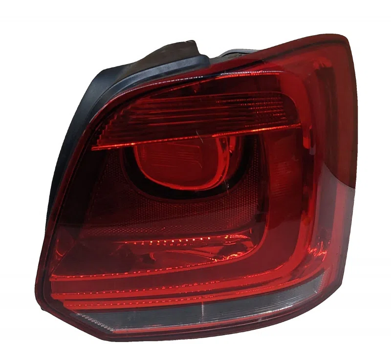 FEU ARRIERE DROIT VOLKSWAGEN POLO V (6R) 6R0945096AH