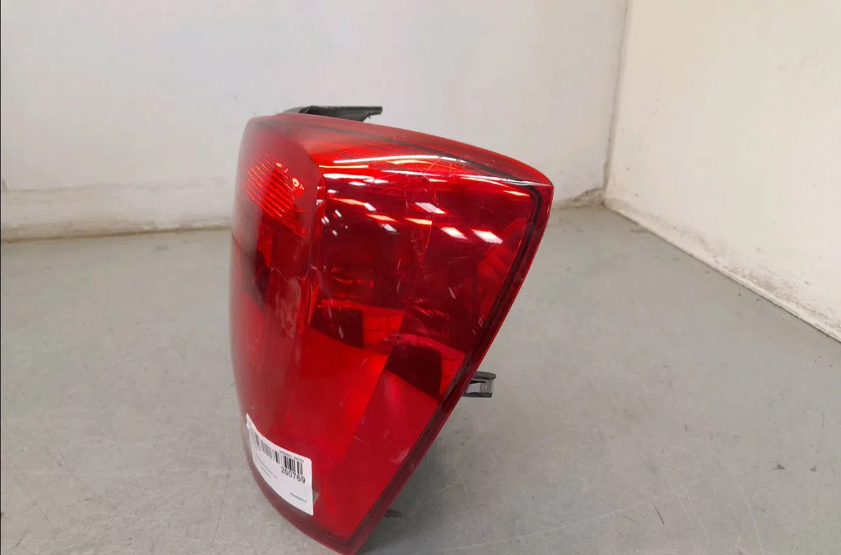 Feu arrière droit Volkswagen POLO V (6R1, 6C1) 1.4 (6r1) (2009-2014) occasion