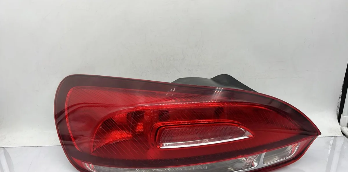 Feu arrière droit VOLKSWAGEN SCIROCCO 3 PHASE 1 COUPE occasion