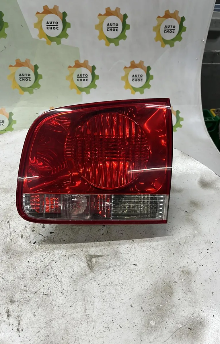 Feu arrière droit VOLKSWAGEN TOUAREG 1 PHASE 1 occasion