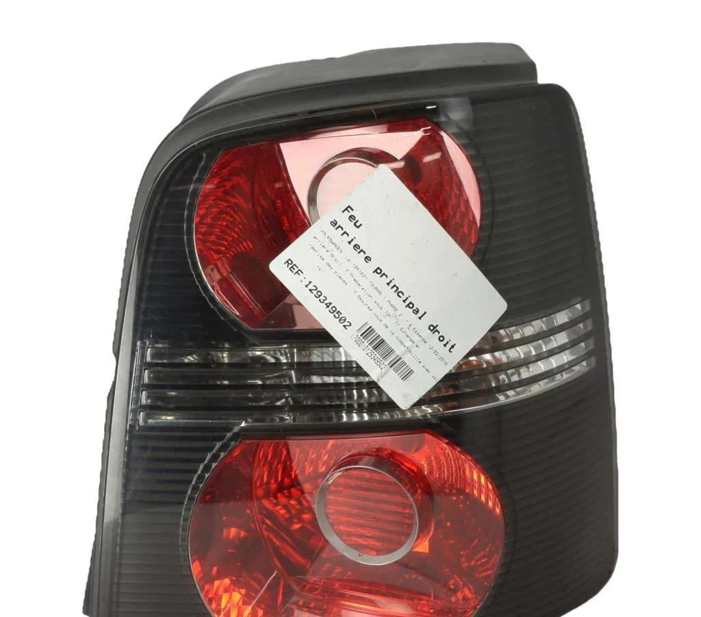 Feu arrière droit VOLKSWAGEN TOURAN 1 PHASE 2 occasion